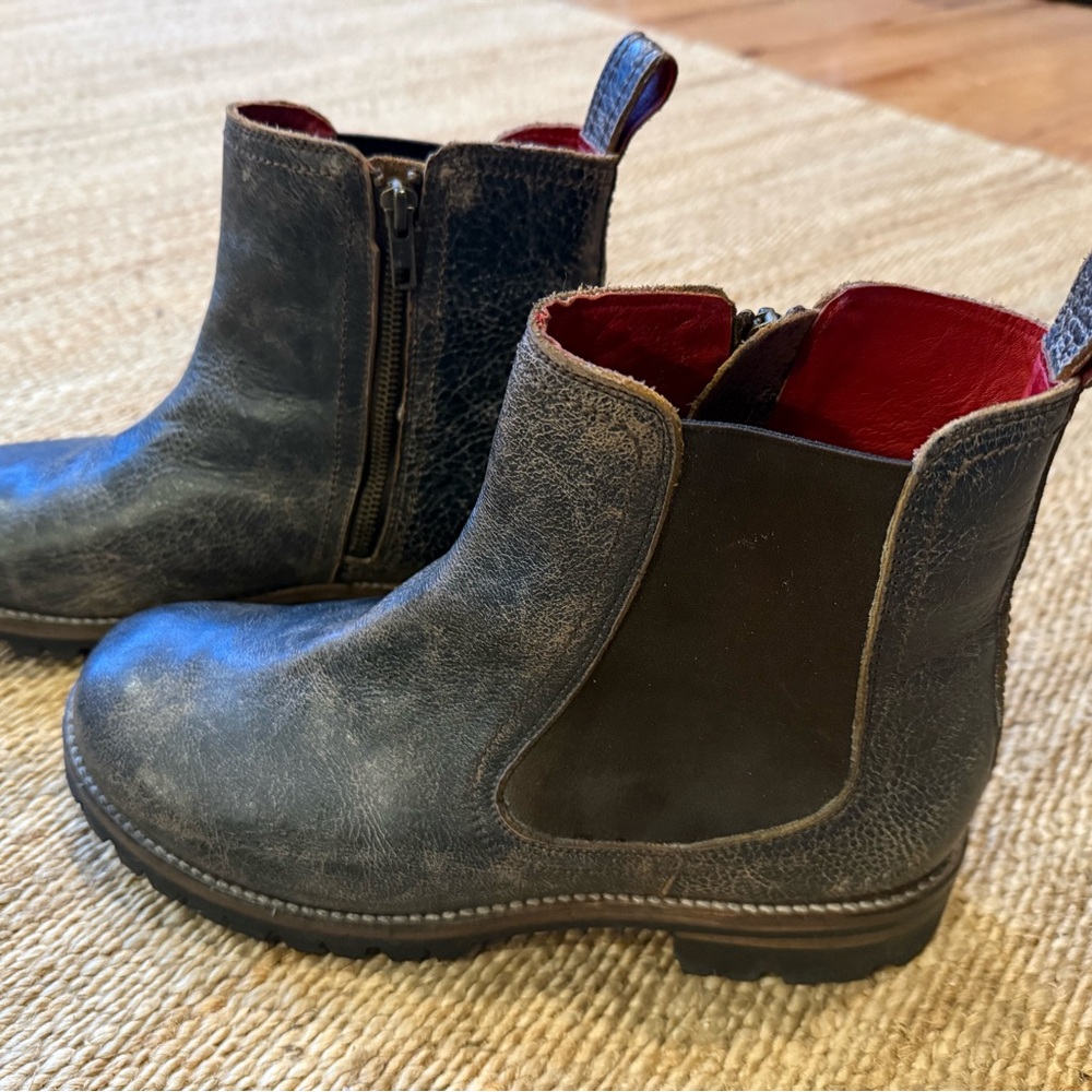 Bed Stu Ankle Boots Women’s Size 11 - Distressed Leather Boots with Vibram Sole - Picture 2 of 8